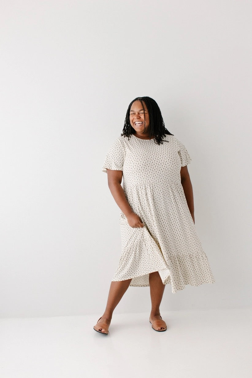 Ditsy Floral Ribbed Midi Dress